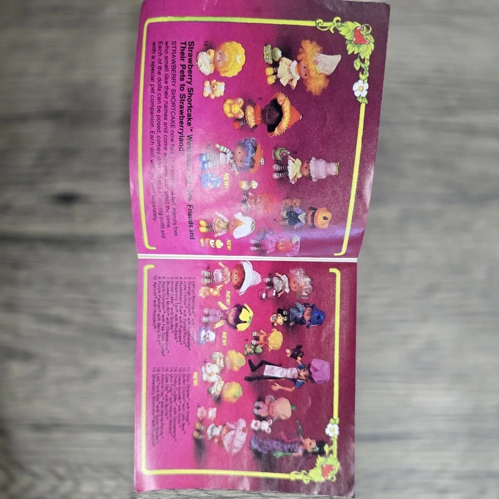 1983 Vtg Strawberry Shortcake Mini Catalog American Greetings Kenner Ephemera Ad